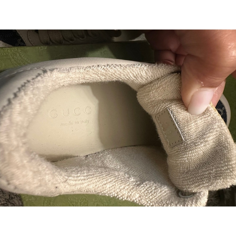 Gucci Children's GG Supreme Sneakers - Picture 9 of 11